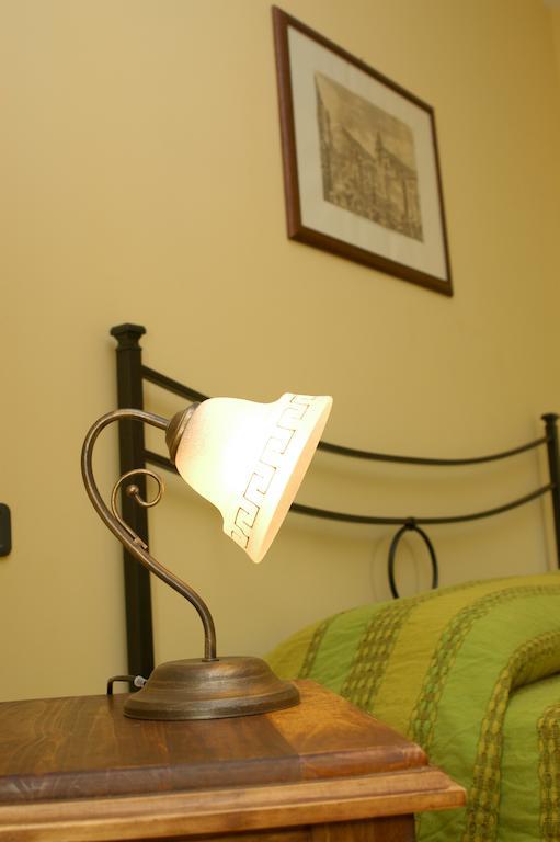 L'Antipapa Hotel Fondi Room photo